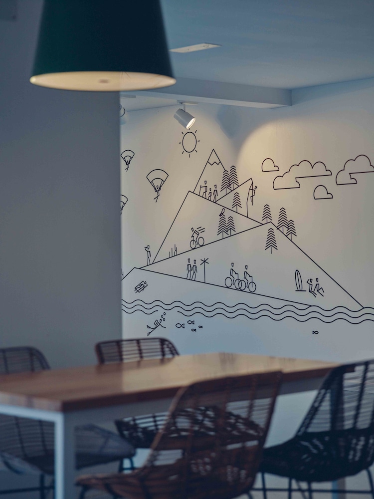 Route Active Hotel 4/50