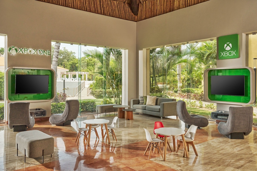 Family Selection At Grand Palladium Vallarta Resort Spa All Inclusive 31/50