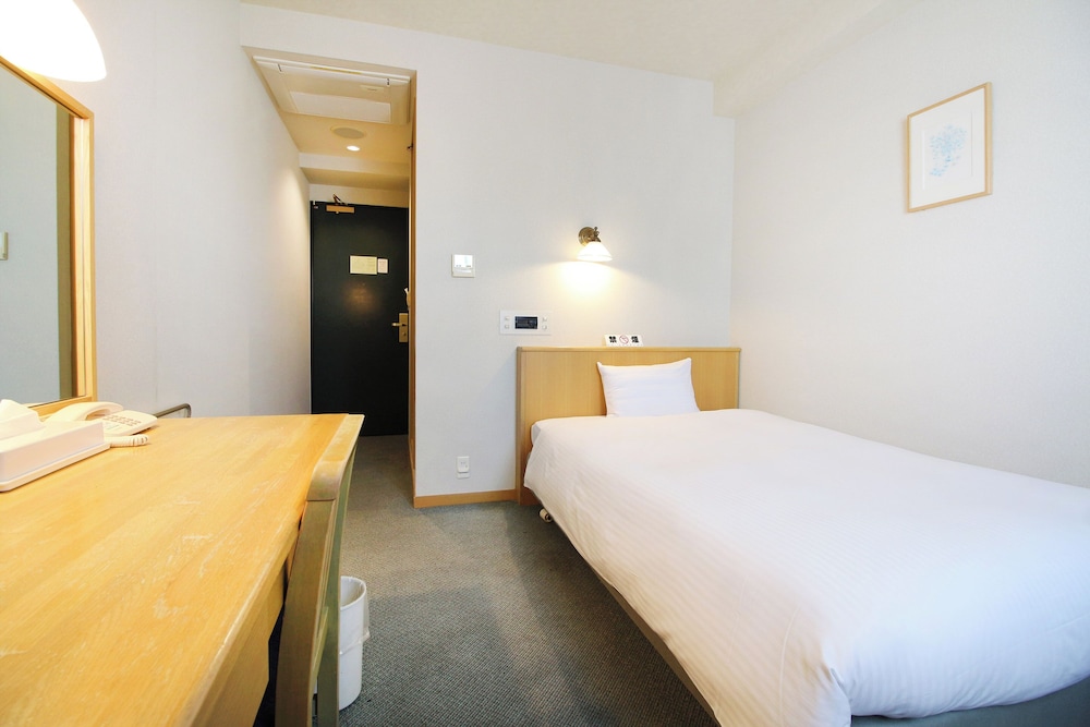 Island Hotel 16/60