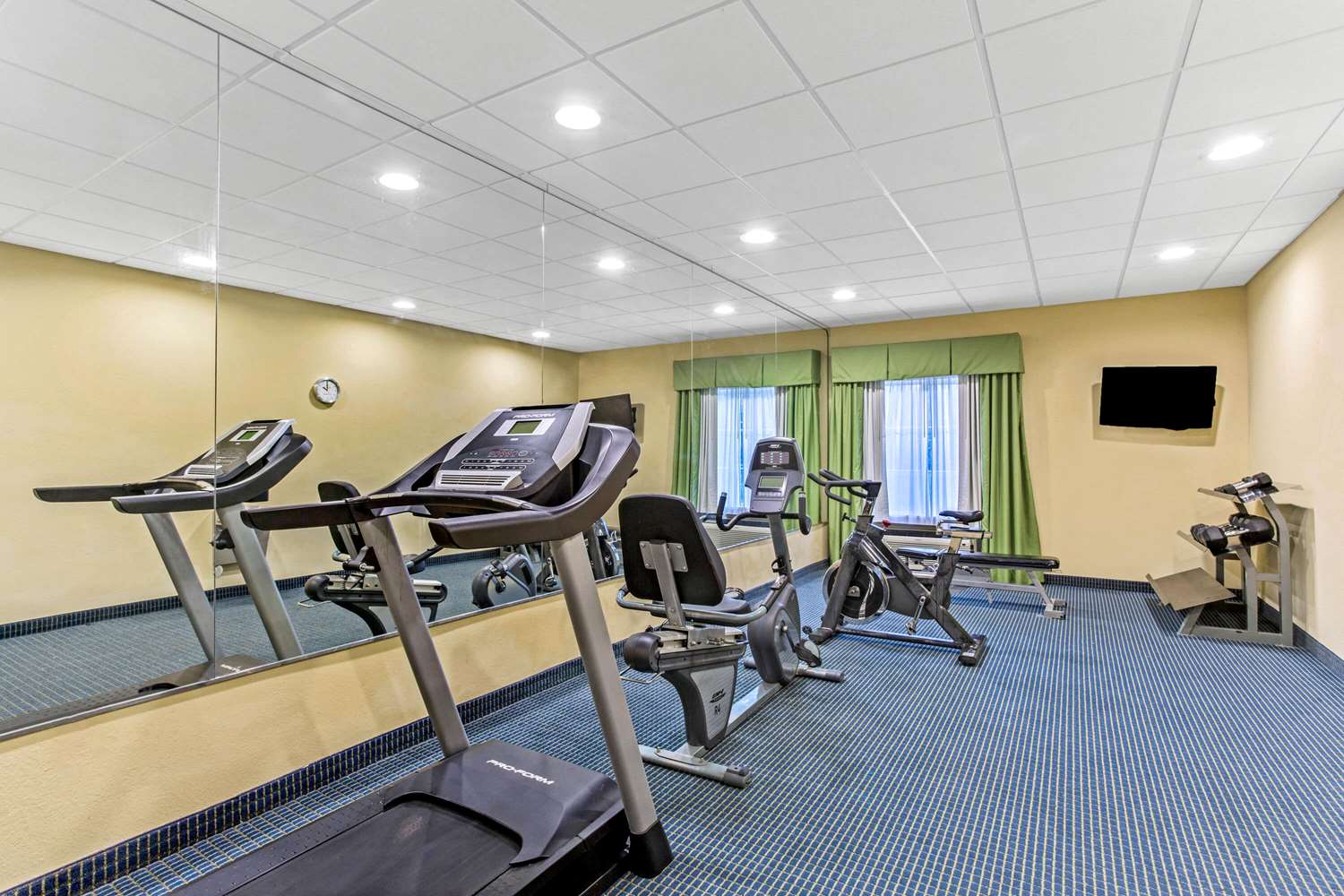 La Quinta Inn Suites By Wyndham Mobile Satsuma Saraland 24/50