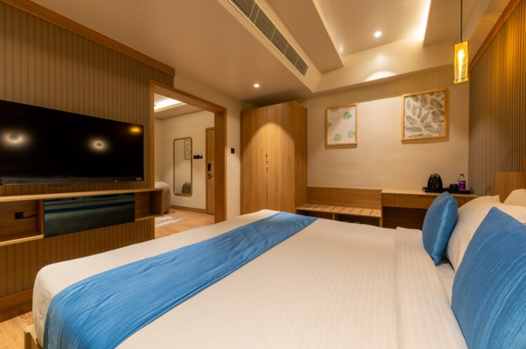 HOTEL MINT FLOWER 14/20