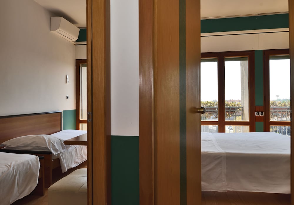 Hotel Carlton 21/62
