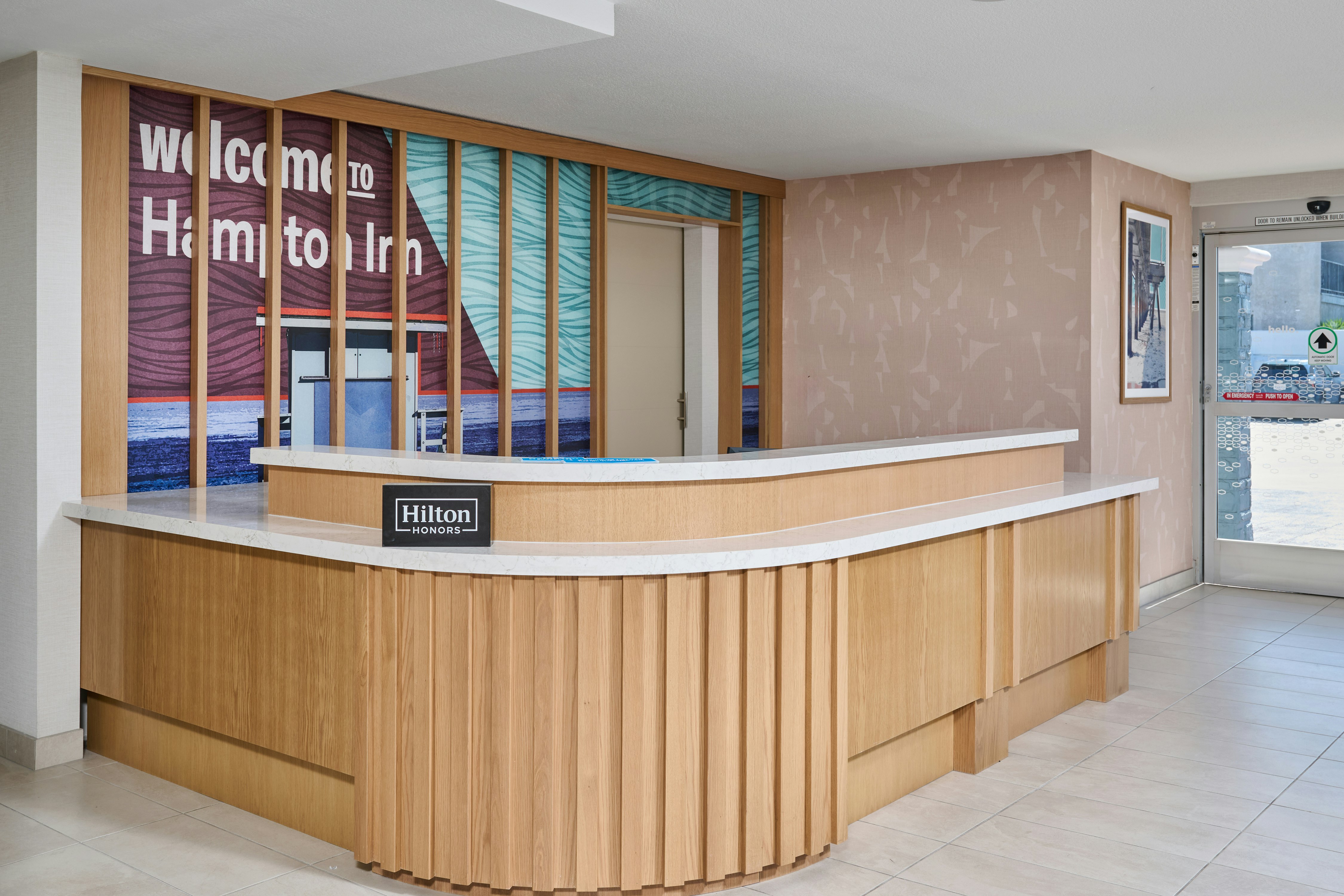 Hampton Inn and Suites Hermosa Beach 8/43