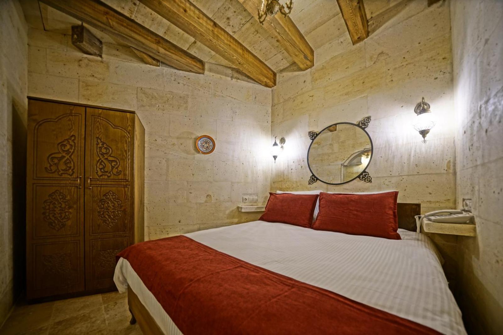 Economy, Double Bed, No Window