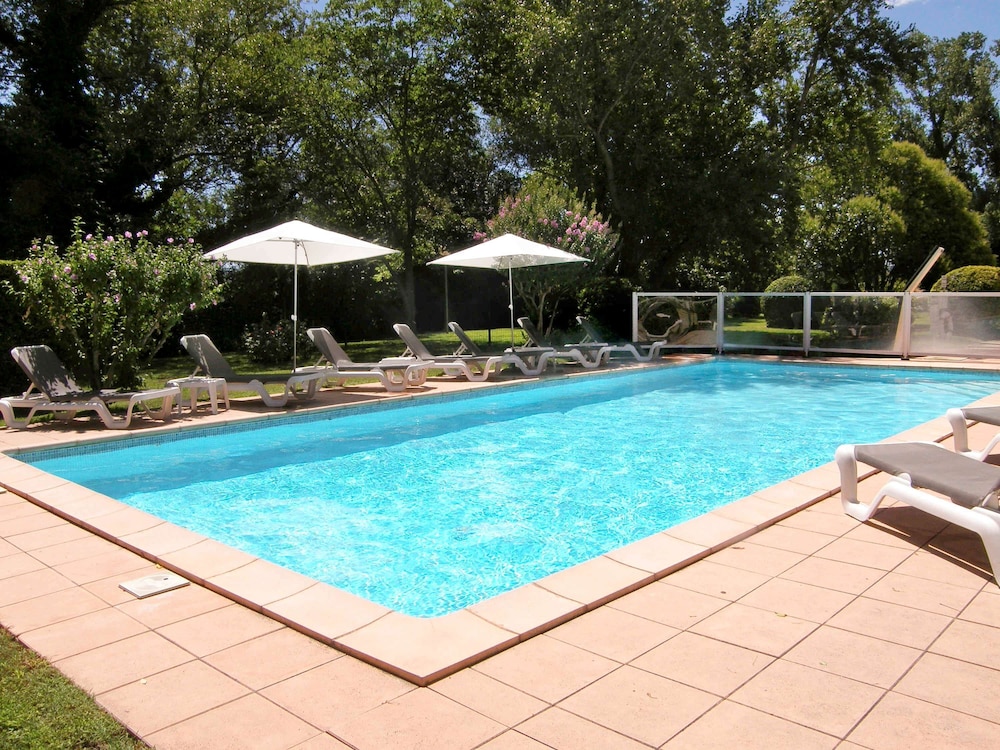 ibis Cavaillon Luberon 33/72