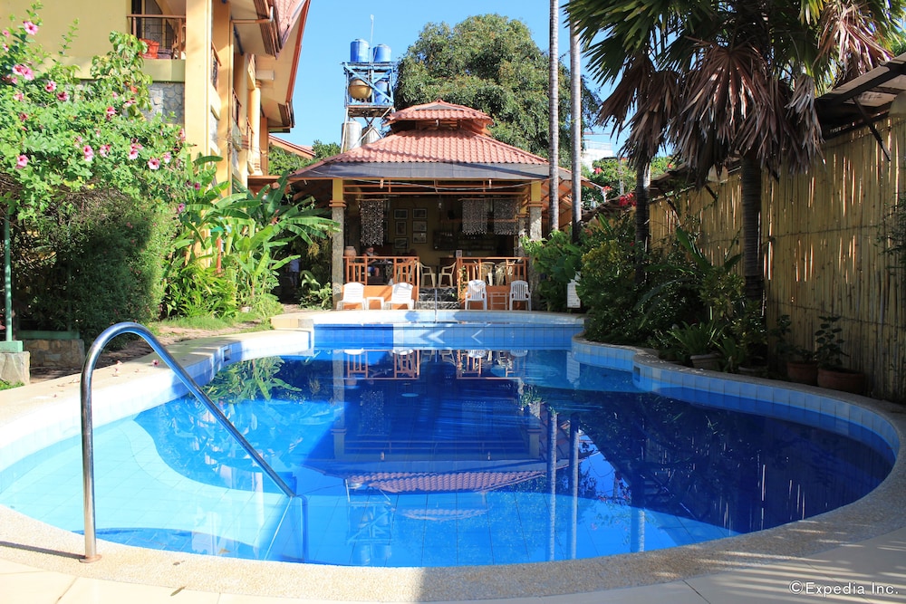 Darayonan Lodge 4/34