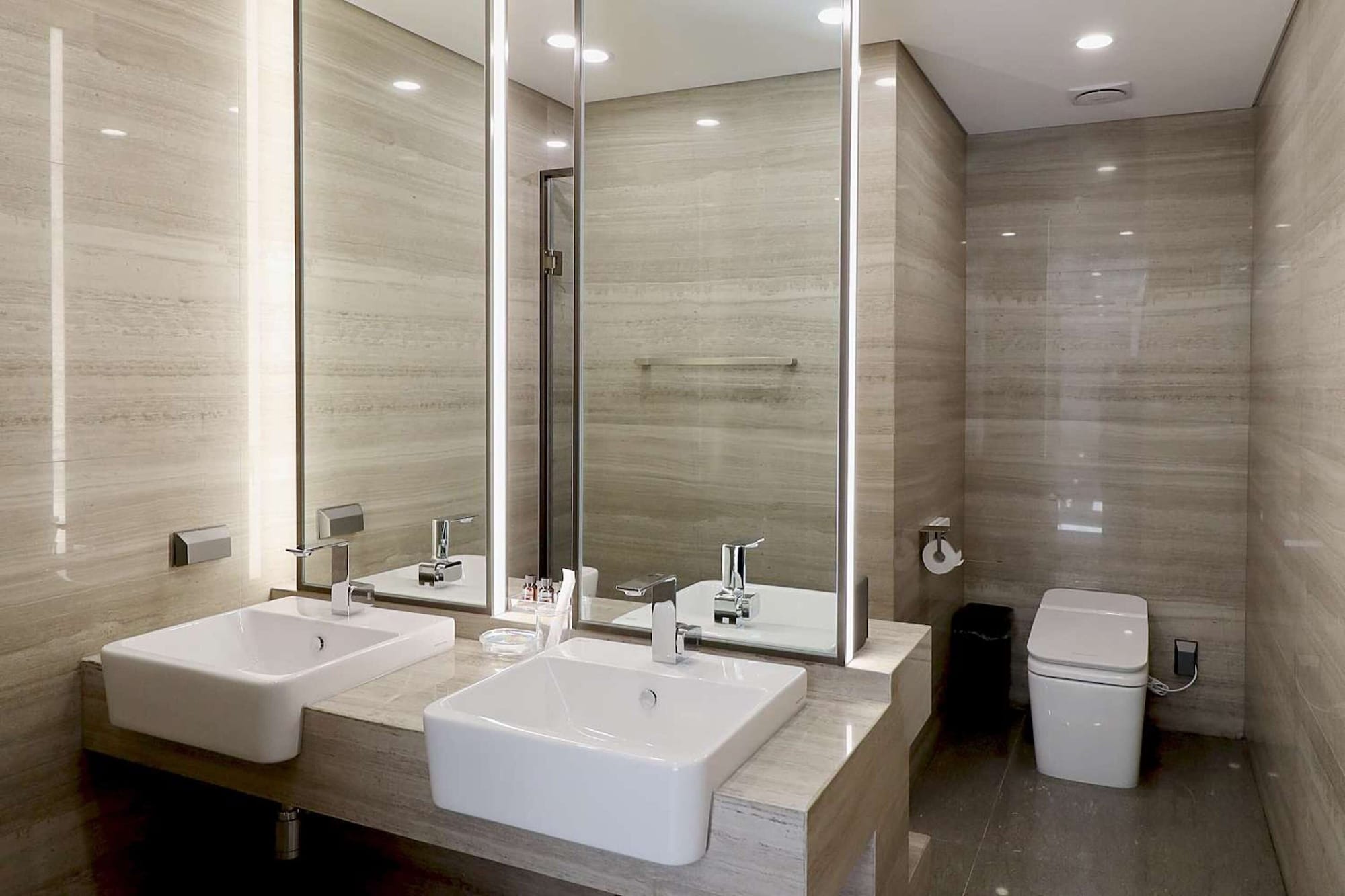 Secret, Club, Suite، La Terrace Resort 2/2