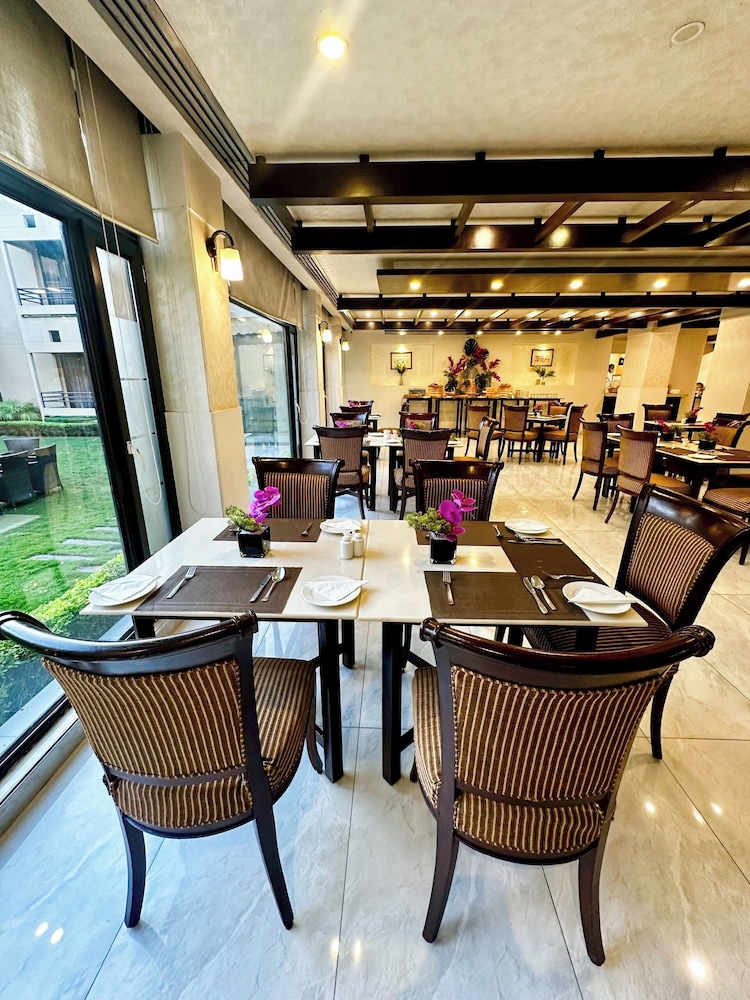 Hotel Margala Islamabad 46/50