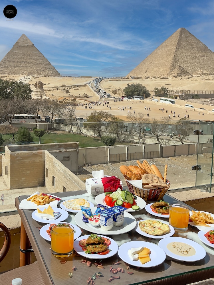 Giza Pyramids View Inn 37/50
