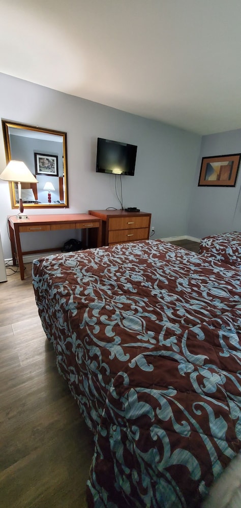 Belmont inn 28/36
