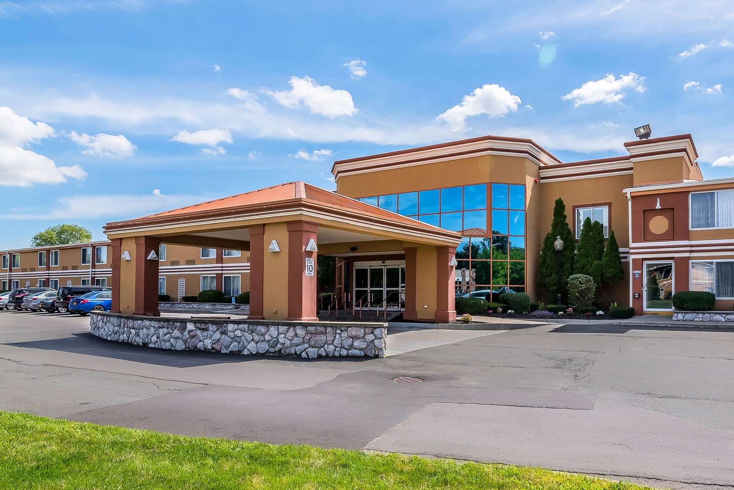 Quality Inn & Suites Albany Airport 2/36