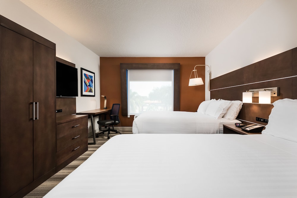 Holiday Inn Express Hotel And Suites Bartow 21/57