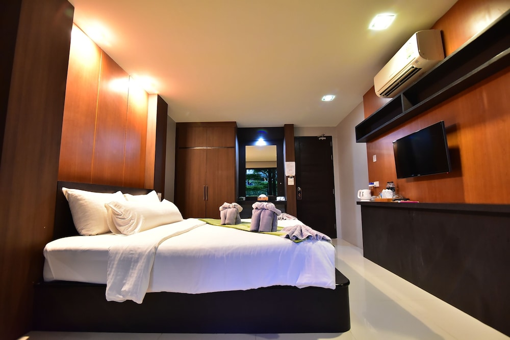 The Breeze Lipe Resort 23/44