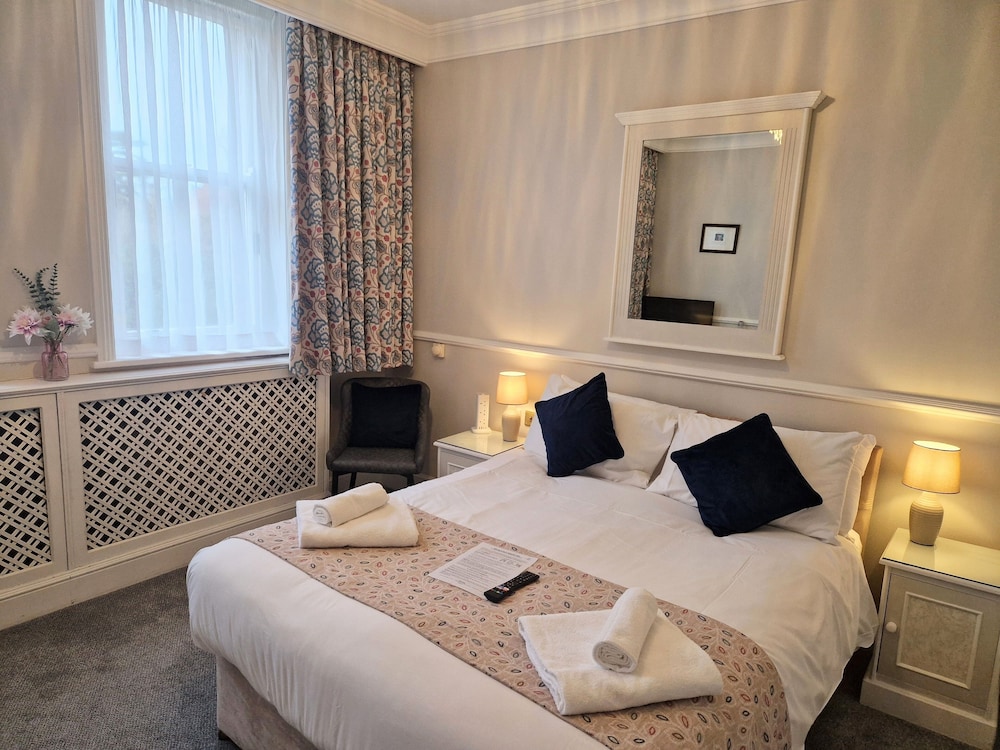 STANDARD, DOUBLE BED