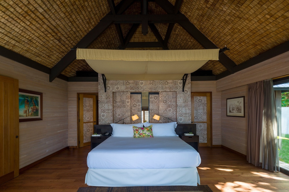2 Bedrooms, Royal, Villa, 2 Double Beds, Ocean View, The St Regis Bora Bora Resort 2/2