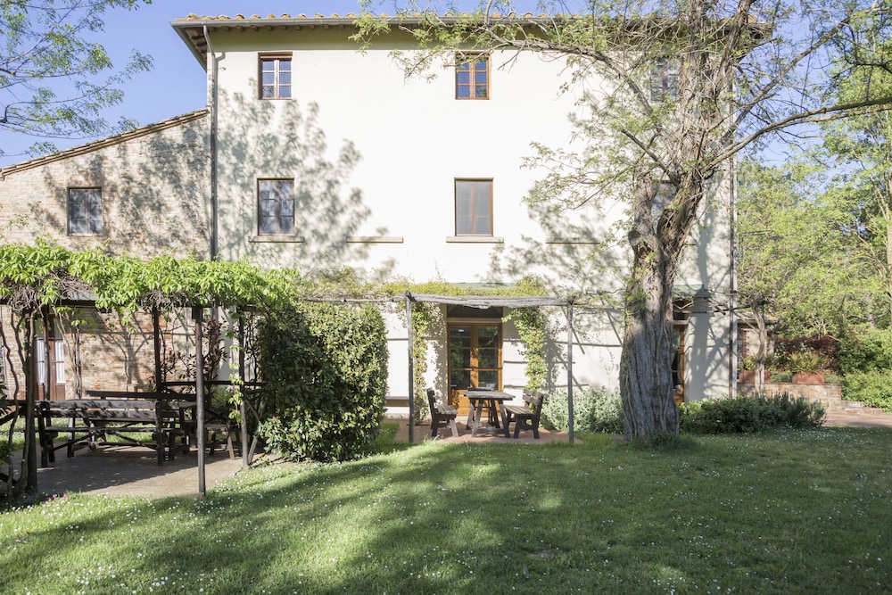 Borgo San Benedetto 38/50