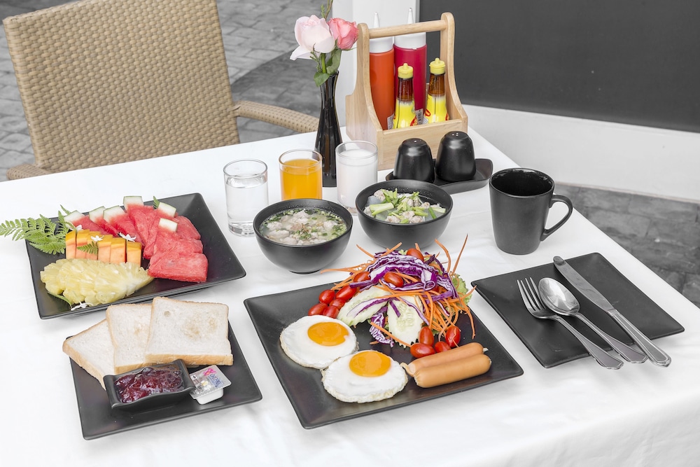 Xen Hotel Nakhon Pathom 60/66