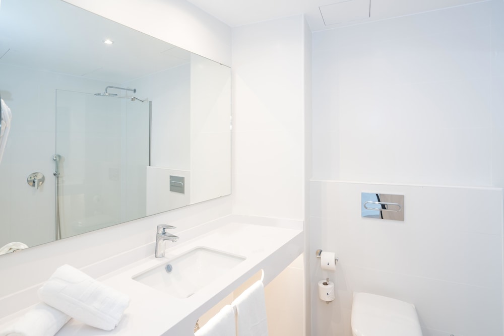 THB Ocean Beach - Adults Only 49/50