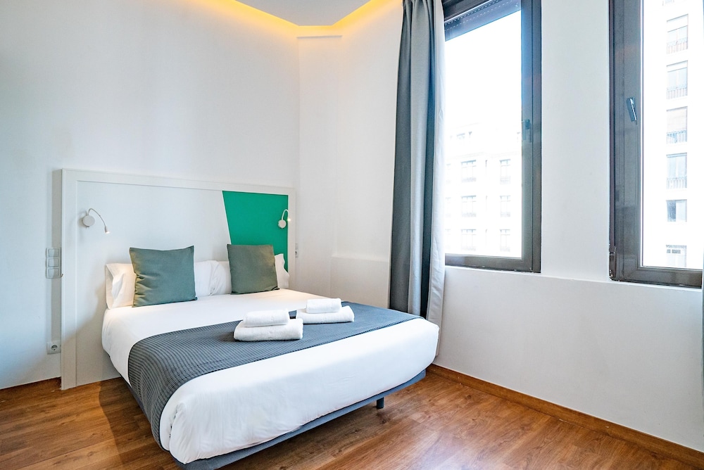 Studio, Double Bed, Gran Via View