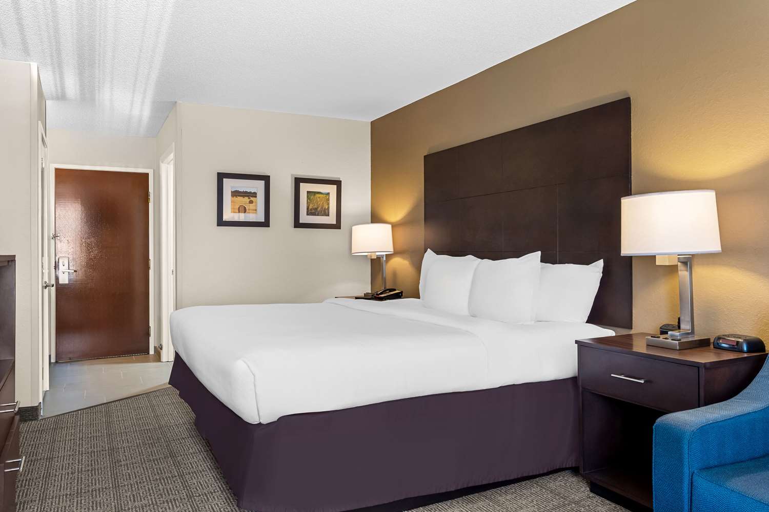 Comfort Inn Clinton 8/25