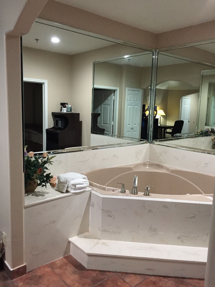 Scottish Inns Suites Timber Creek Houston 24/41