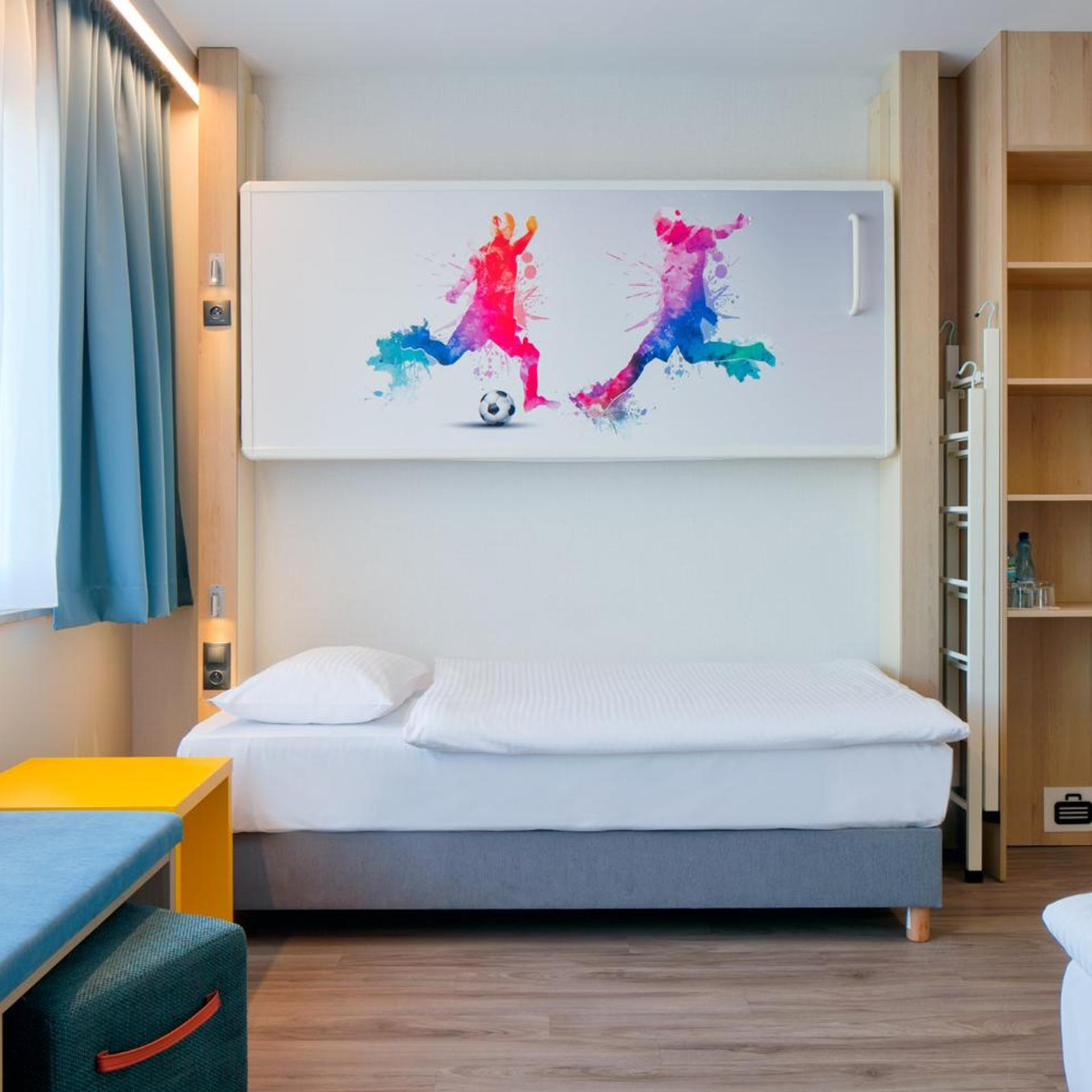 ROOM, TWIN BEDS, PRIVATE BATHROOM