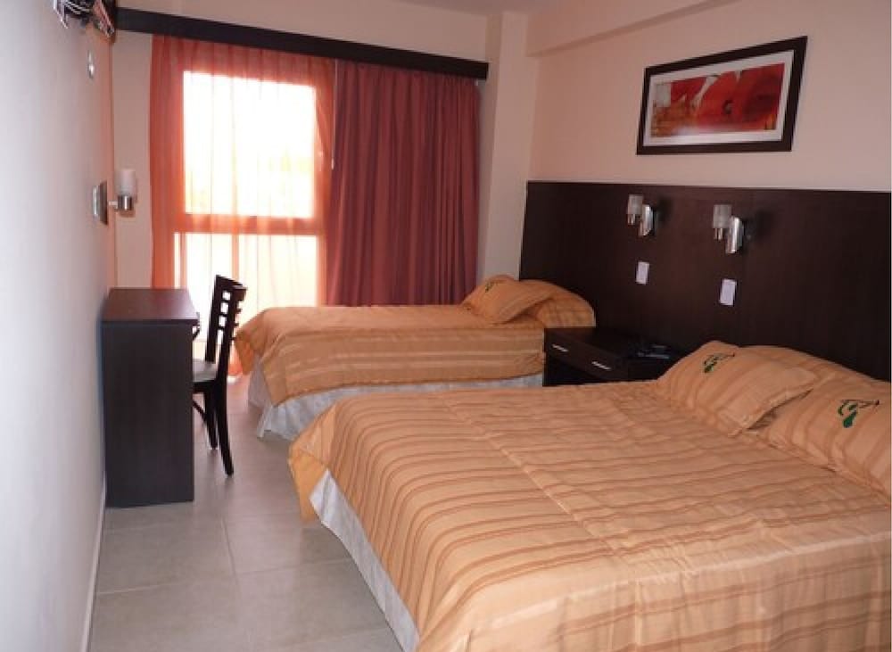 Hotel Osam 8/26