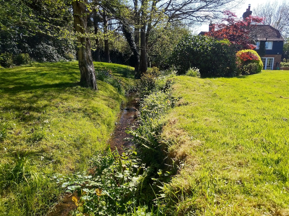 Stream House Luxury Bed and Breakfast 28/50