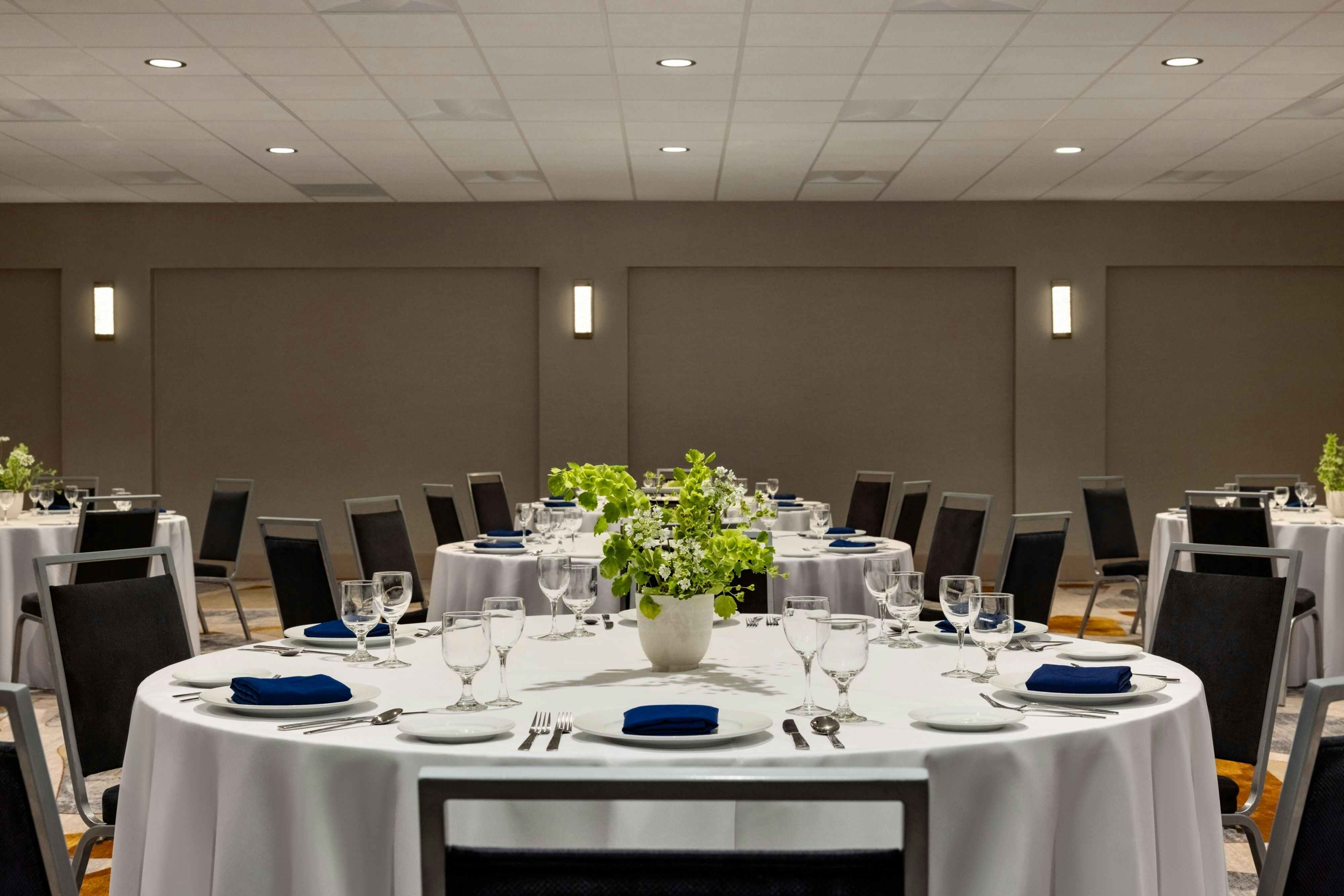 Sheraton Madison Hotel 66/70