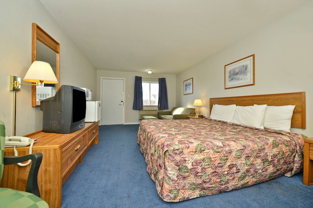 Americas Best Value Inn Marion IL 23/35