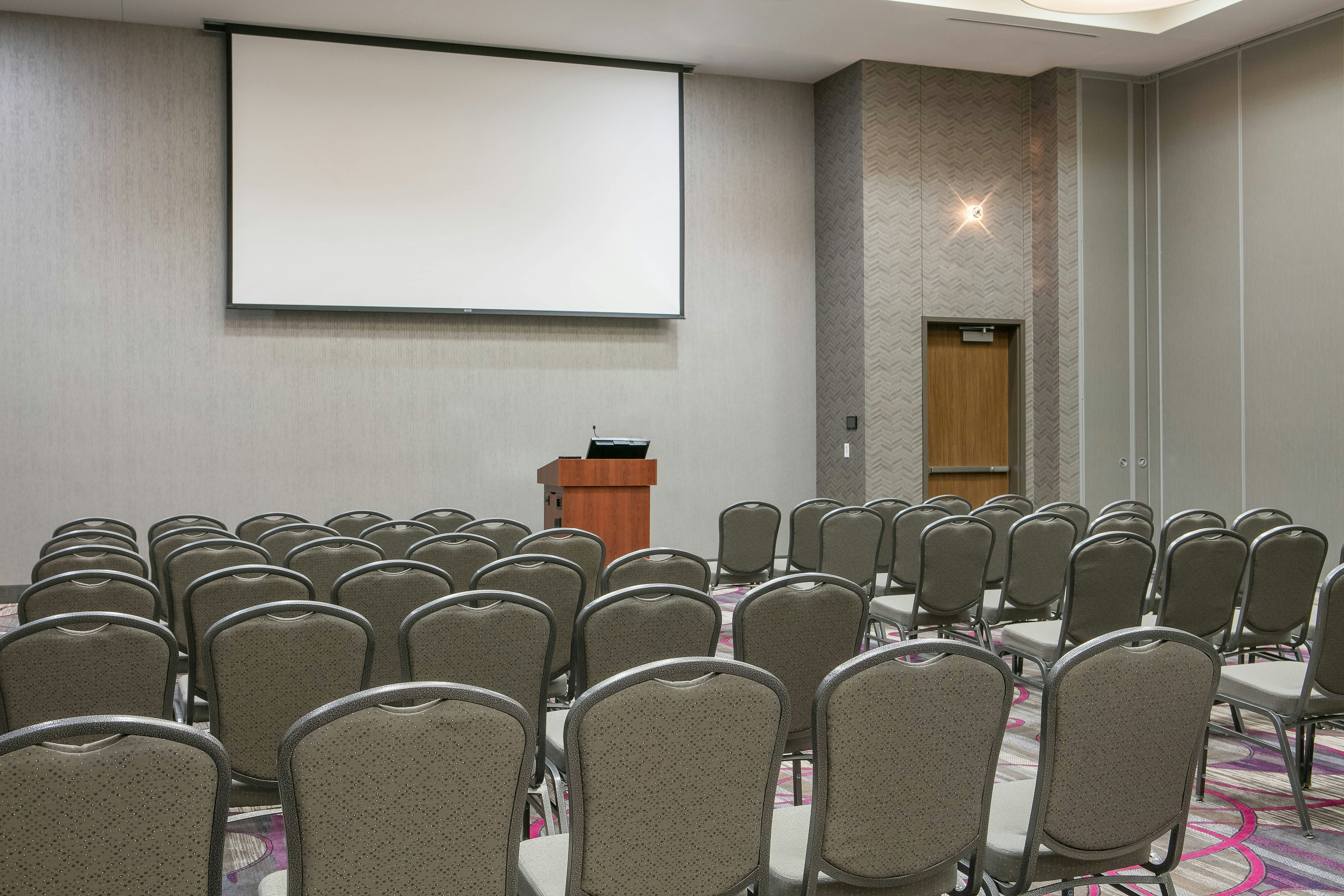 Courtyard Omaha Bellevue At Beardmore Event Center 28/33
