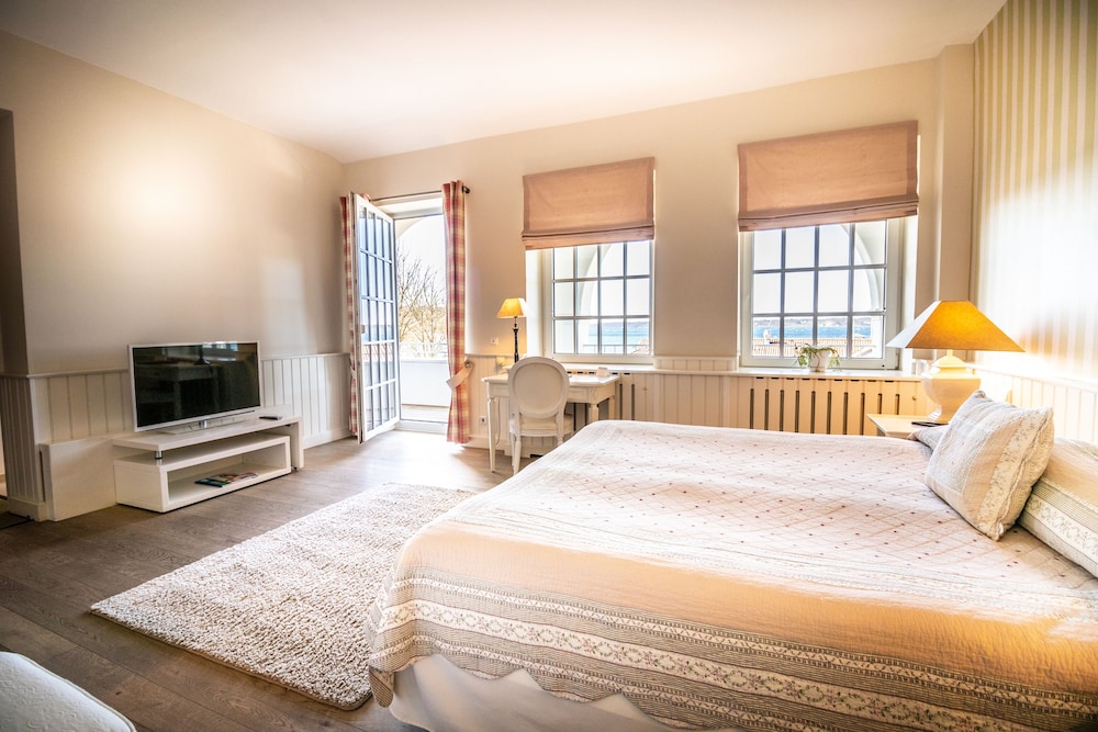 Strandhotel Glucksburg 8/50