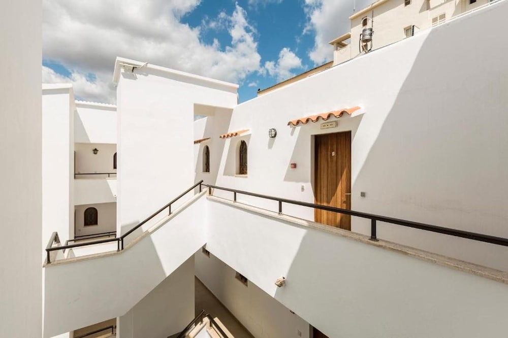 Bella Maria Apartments 12/55