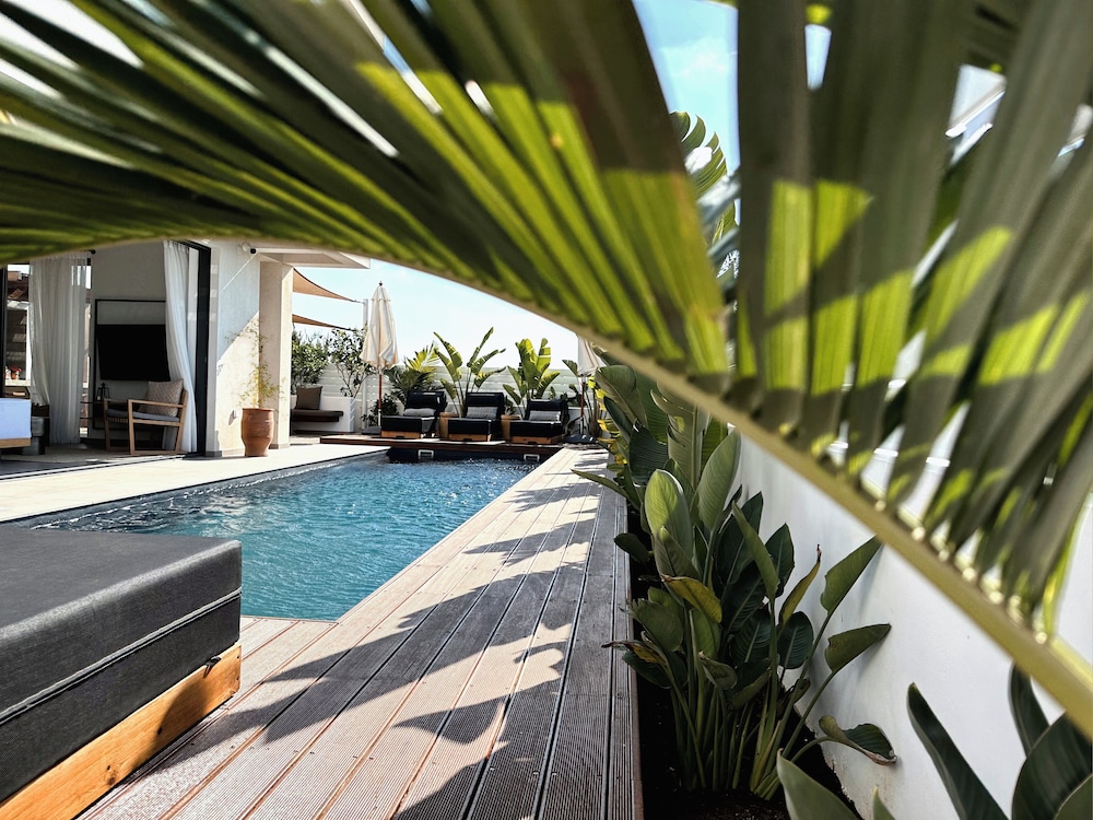 Lora Pearl Luxury Villa 62/66