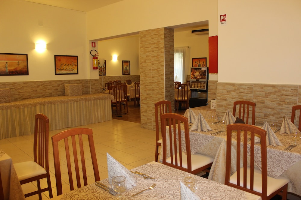 Hotel La Pergola 51/63