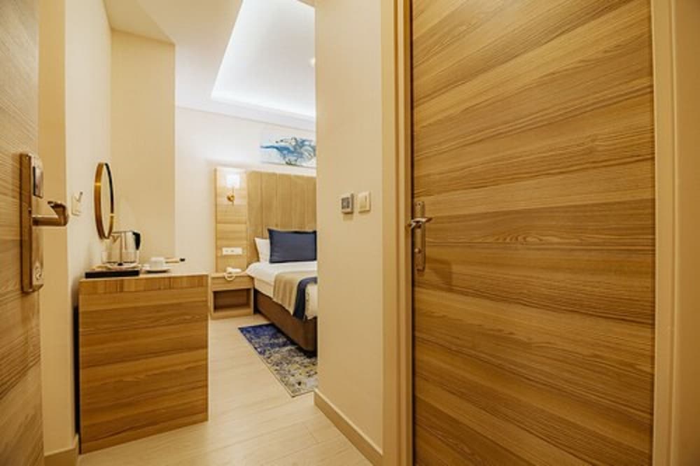 Comfort Beige Hotel 23/50
