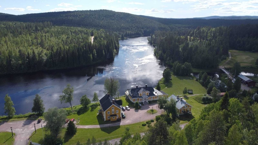Vardshuset Lugnet 32/42