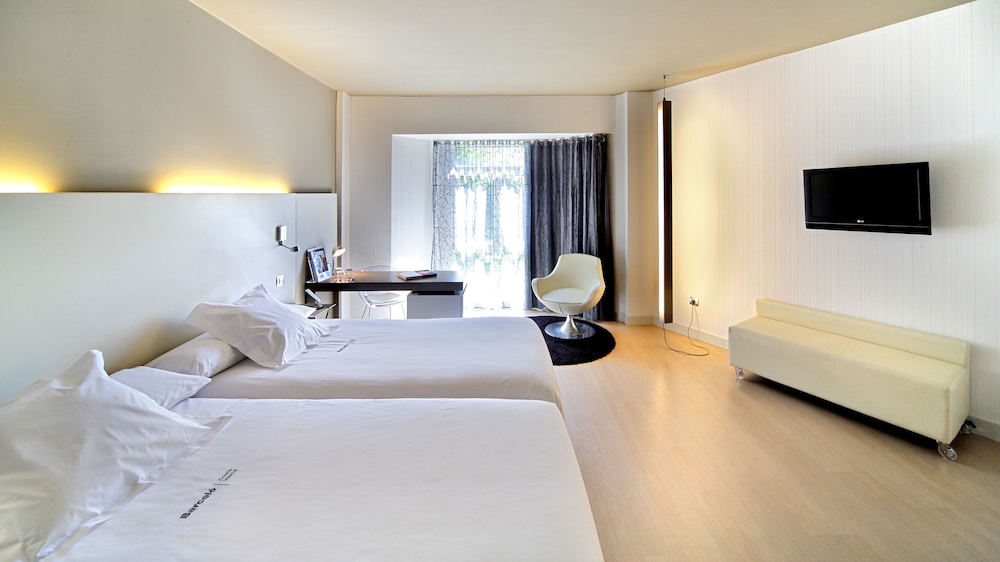 Barcelo Costa Vasca 27/73