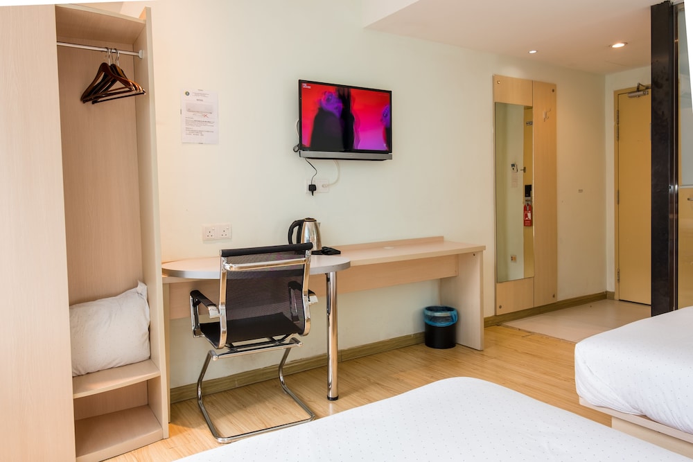 City Comfort Inn Puchong 48/56