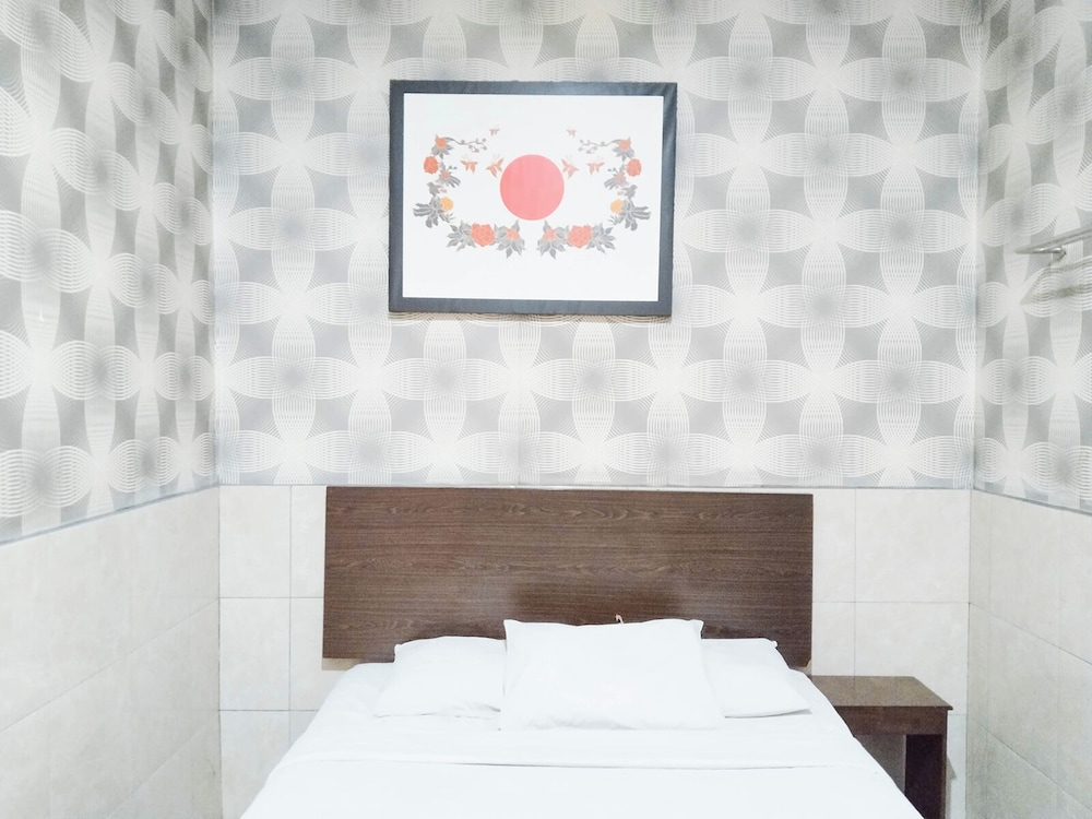 Hotel O Medan Near Gajah Mada formerly Hotel Labuhan Raya 38/61