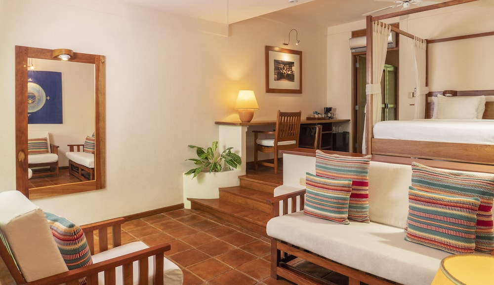Hotel Capitan Suizo 31/75