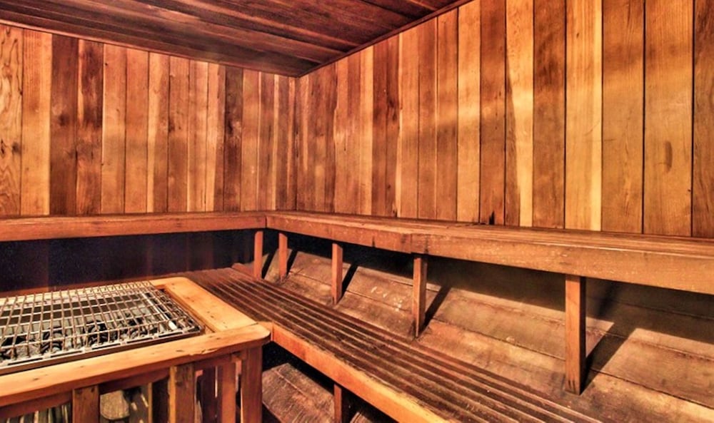 Tahoe Beach Ski Club 29/74
