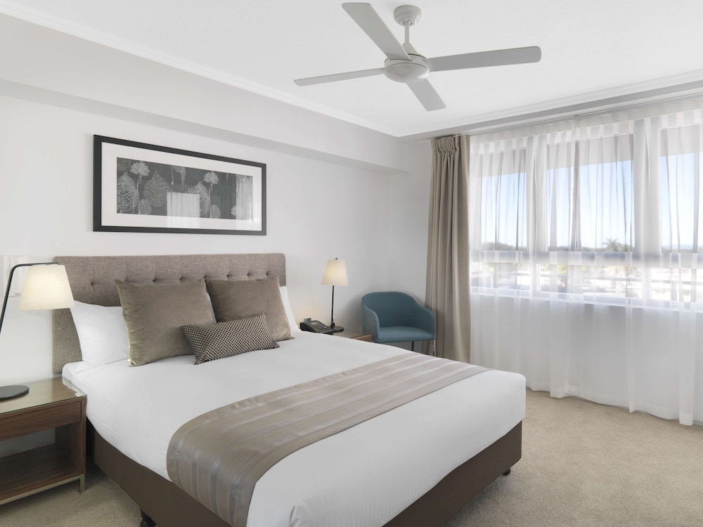 Oaks Mackay Carlyle Suites 18/55