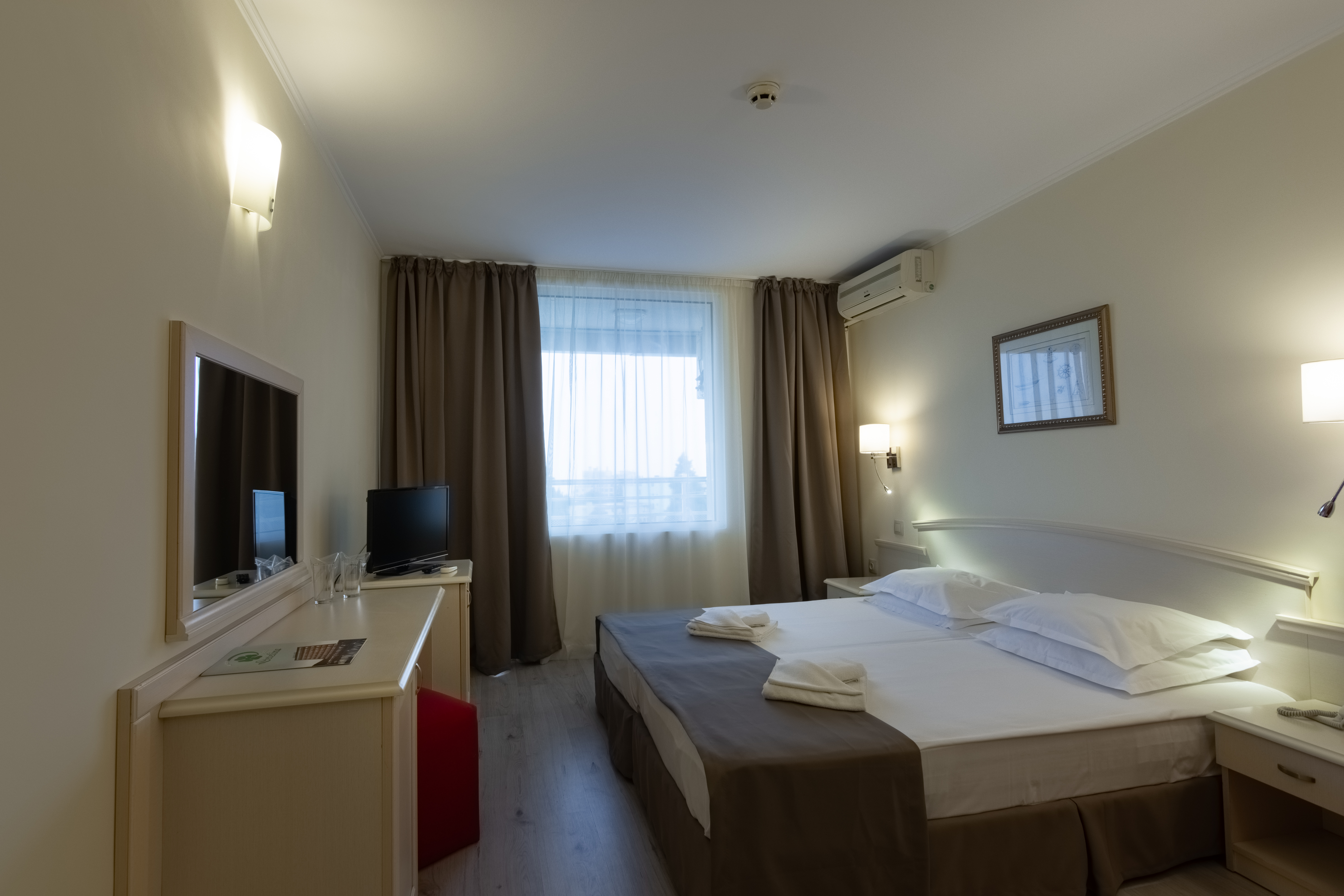 Room, Single, Double Bed