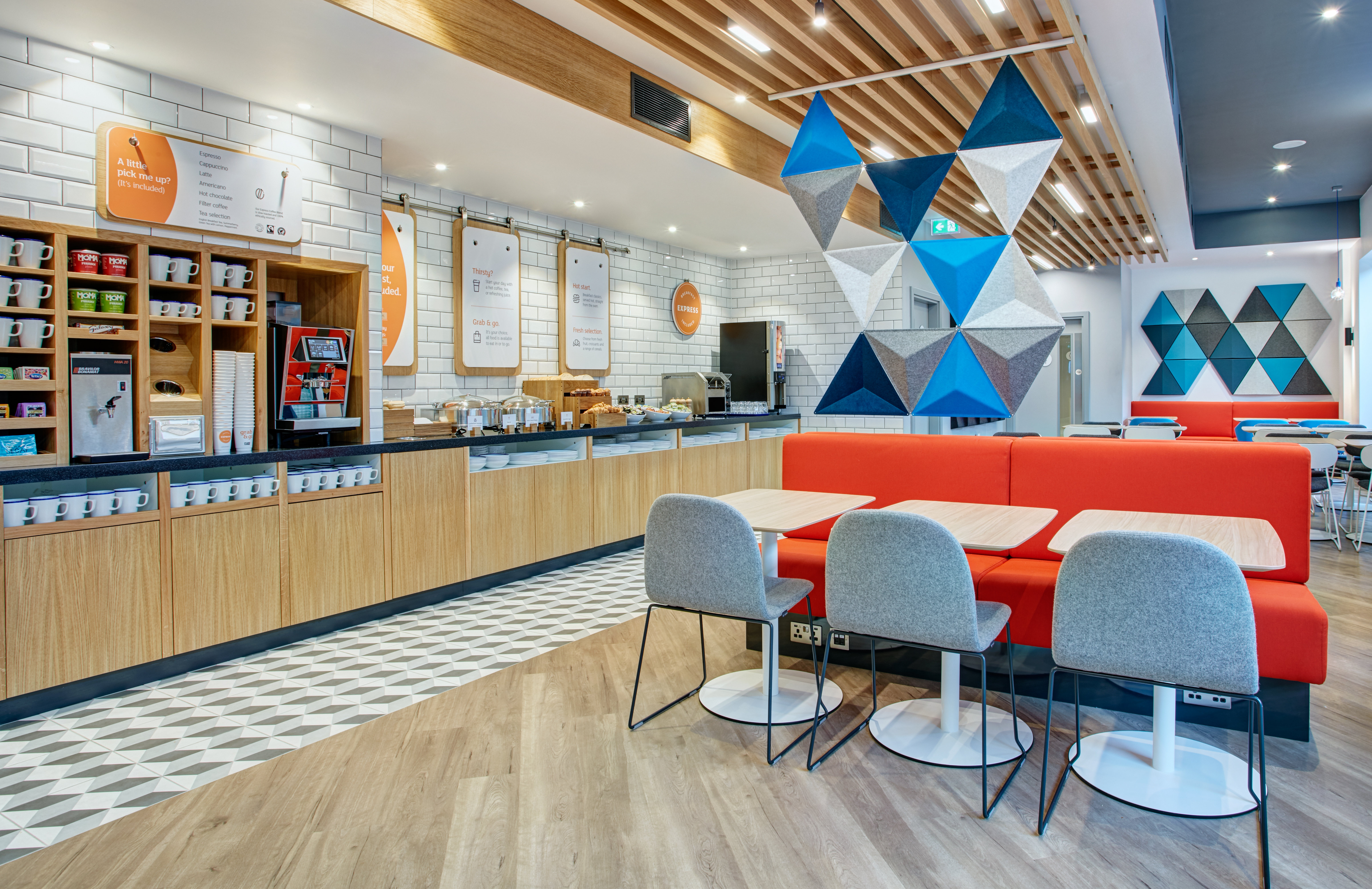 Holiday Inn Express London Ealing 24/34