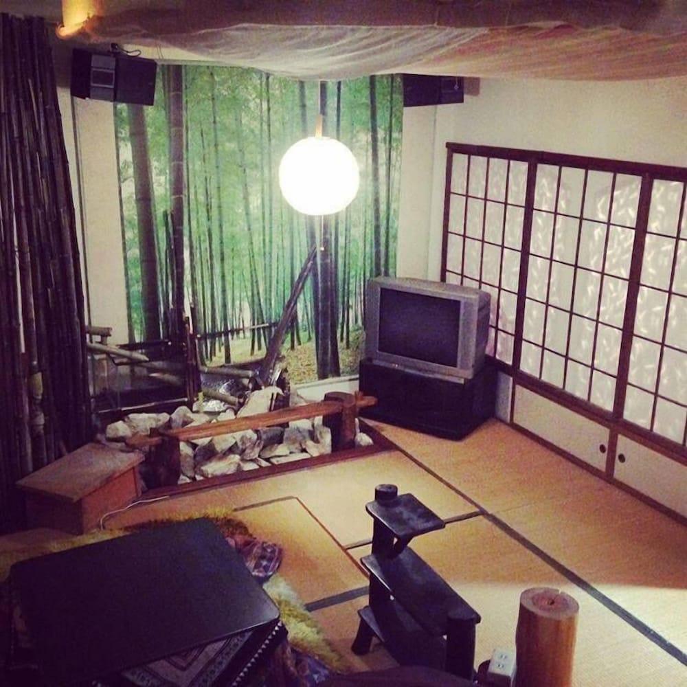 HOUSE, DOUBLE BED, TATAMI