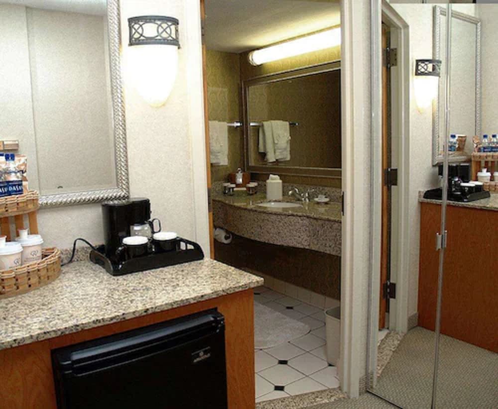 Doubletree Memphis 28/68