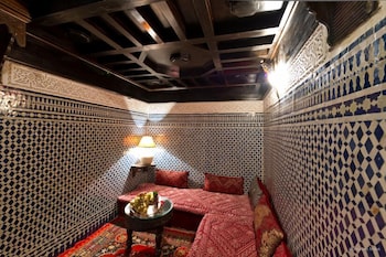 Riad Yacout 50/76