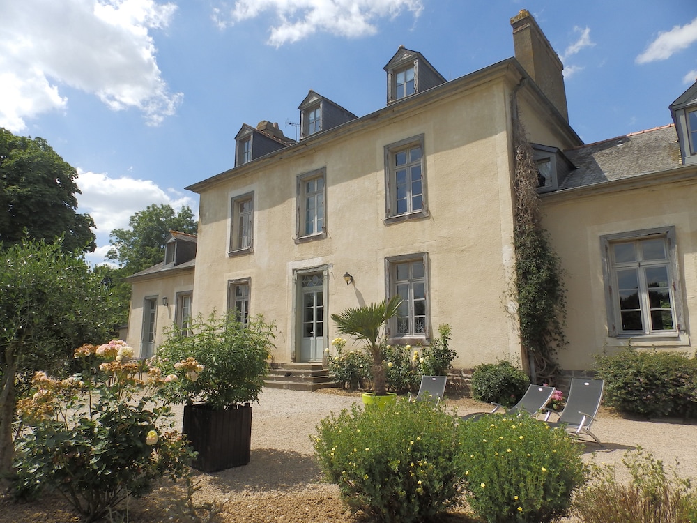Chateau Du Pin Iffendic 2/50