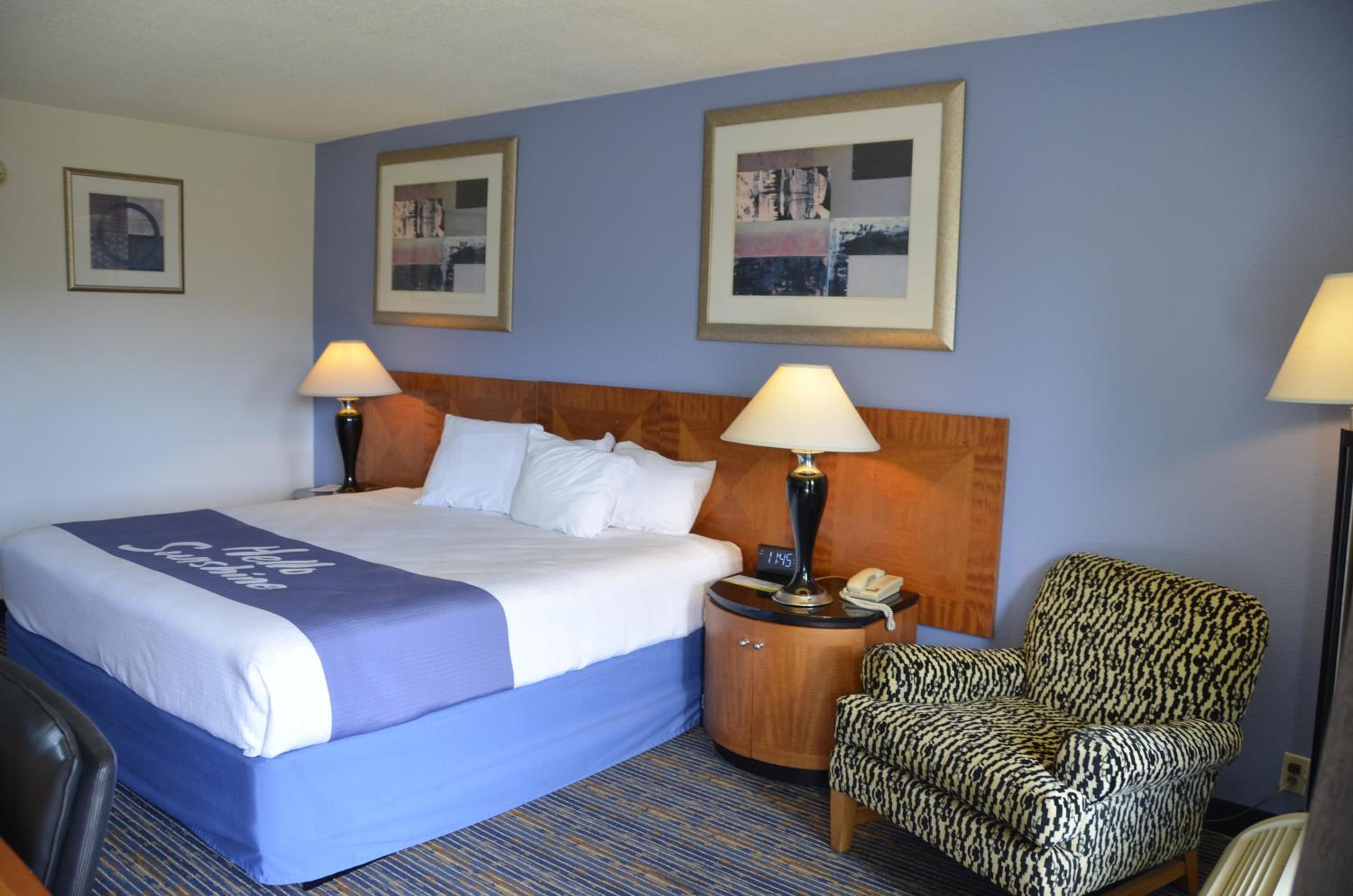 غرفة سوبيريور بسرير كينج، Days Inn by Wyndham Luray Shenandoah 8/10